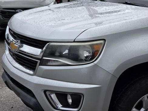 Used 2018 Chevrolet Colorado LT w/ LT Convenience Package image 6