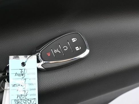 Used 2024 Chevrolet Equinox LT FWD image 36