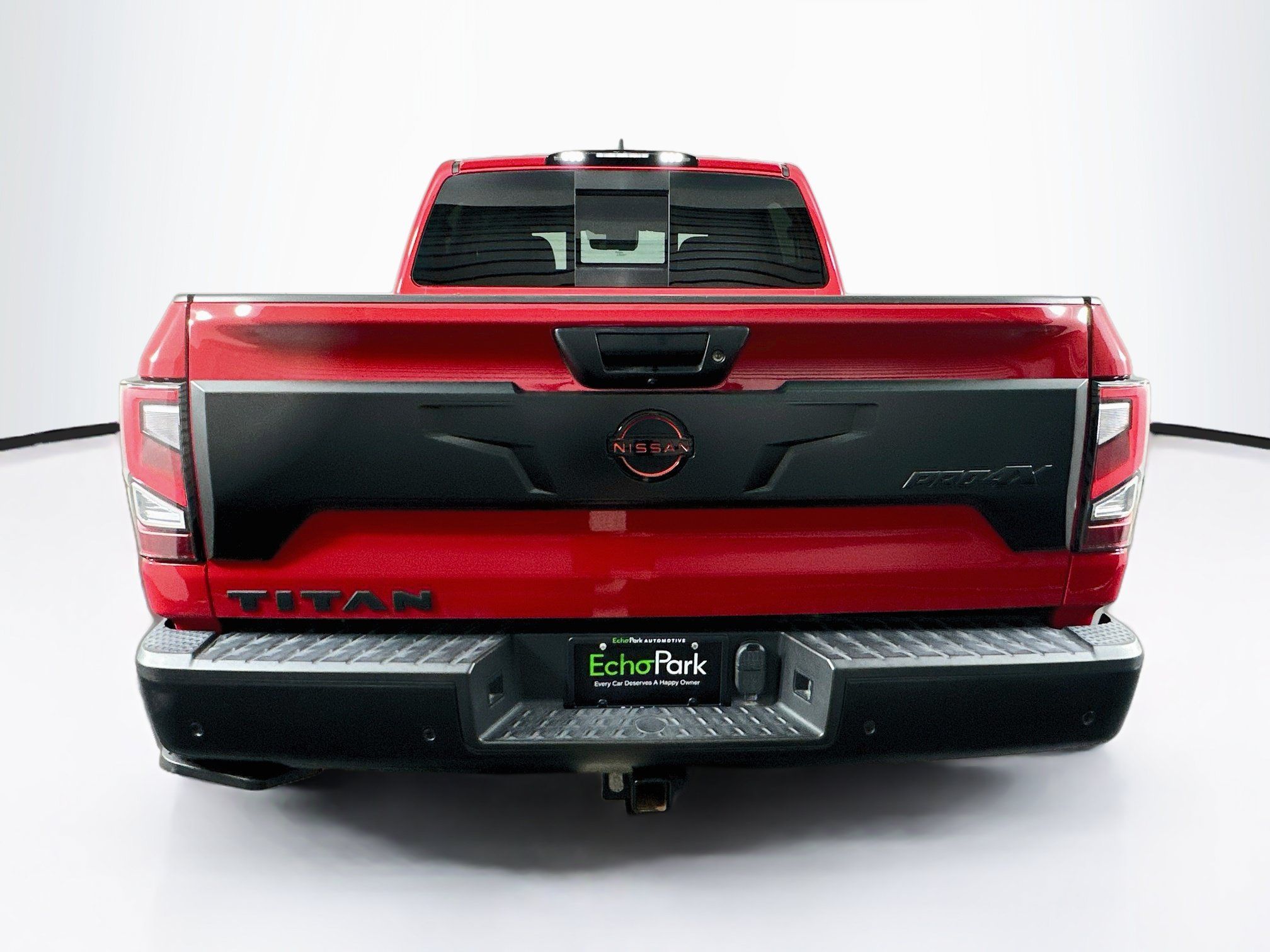 Used 2023 Nissan Titan PRO-4X w/ Pro-4x Convenience Package AWD/4WD image 7