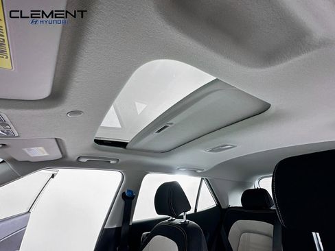 New 2026 Hyundai Venue SEL image 22