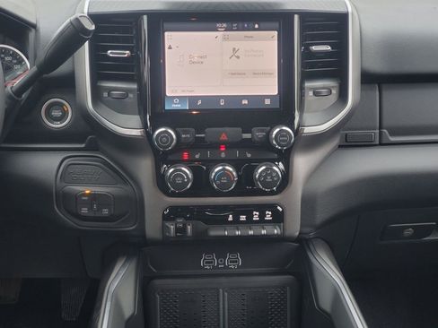 New 2026 RAM 2500 Big Horn AWD/4WD image 29