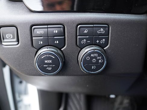 Certified 2023 Chevrolet Silverado 1500 RST image 23