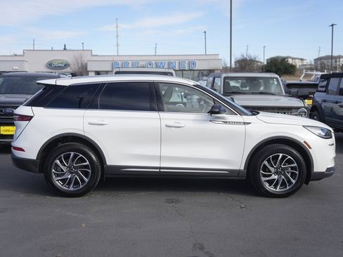 Used 2021 Lincoln Corsair FWD w/ Equipment Group 101A image 5