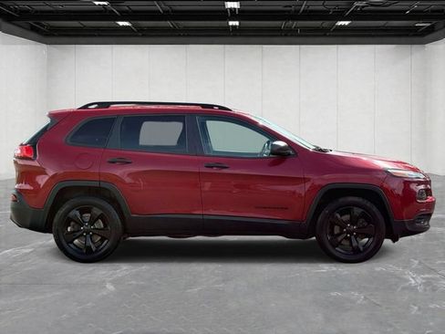 Used 2016 Jeep Cherokee Sport w/ Cold Weather Group AWD/4WD image 6