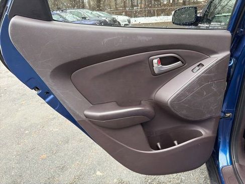 Used 2013 Hyundai Tucson GLS image 16