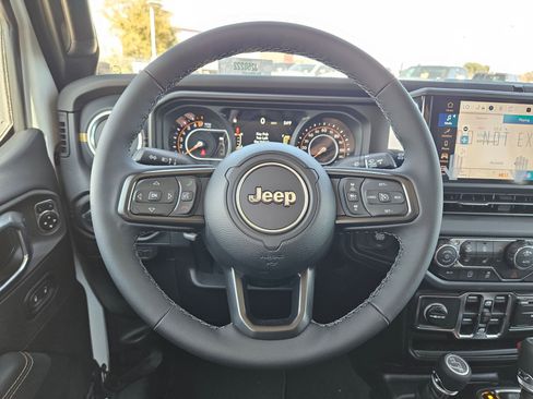 New 2026 Jeep Gladiator Sport image 18