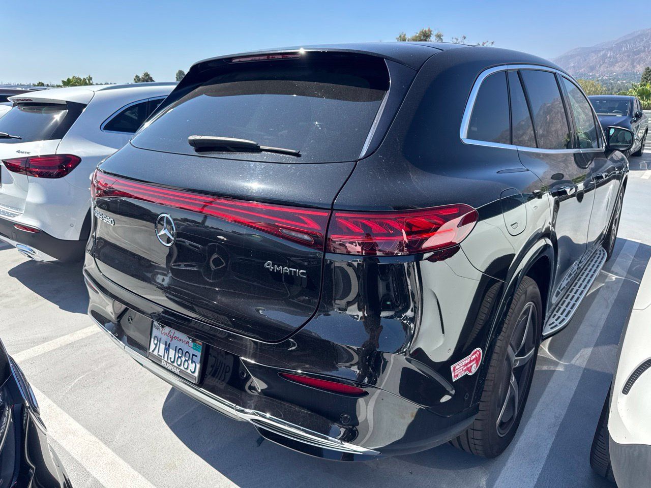 Used 2023 Mercedes-Benz EQS 580 4MATIC SUV image 4