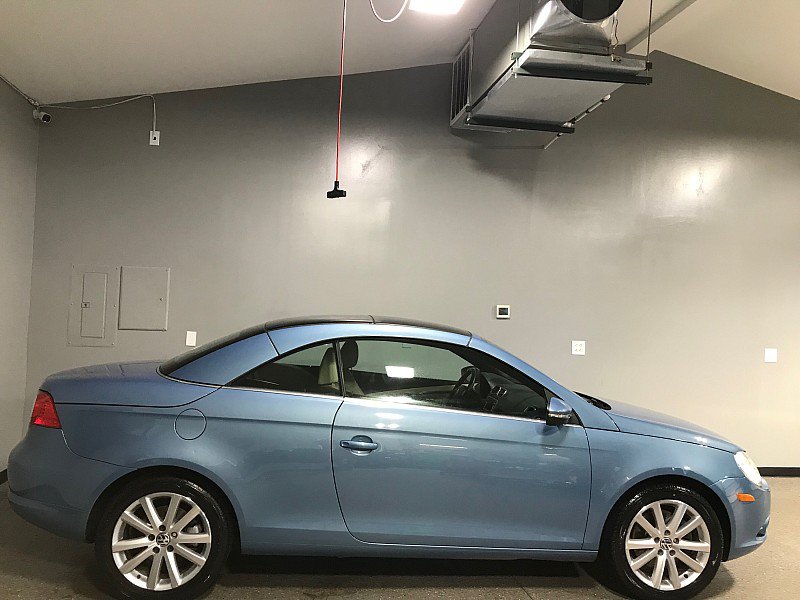 Used 2009 Volkswagen Eos Komfort FWD image 4