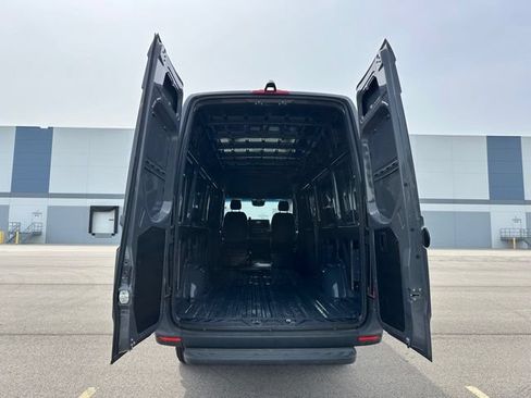 Used 2024 Mercedes-Benz Sprinter 2500 w/ Acoustic Package image 12