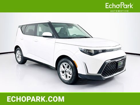 Used 2024 Kia Soul LX w/ Option Group 015 image 1