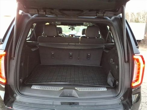 Used 2023 GMC Yukon XL AT4 w/ AT4 Premium Plus Package image 20