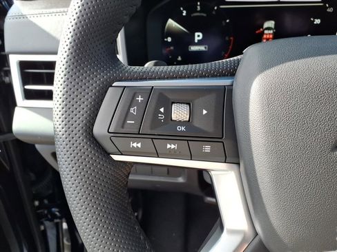 New 2025 Mitsubishi Outlander SE image 20