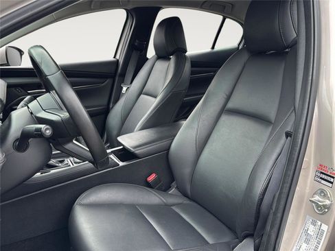 Used 2024 MAZDA MAZDA3 s image 11