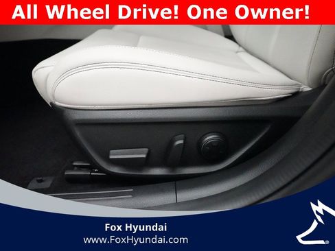 Used 2024 Genesis G70 2.5T image 28