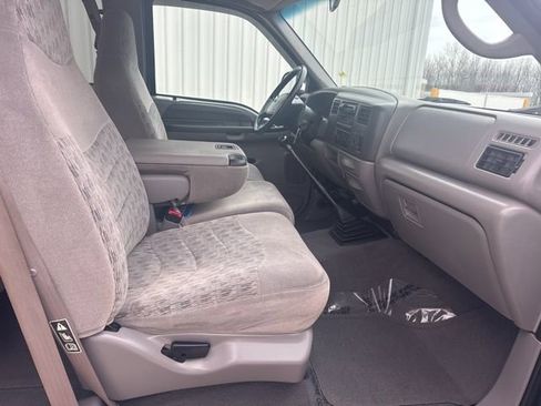 Used 2000 Ford F350 XLT image 22
