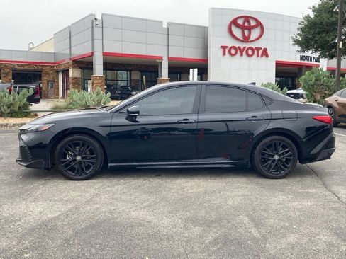 Used 2025 Toyota Camry SE w/ Multimedia Upgrade Package FWD image 8