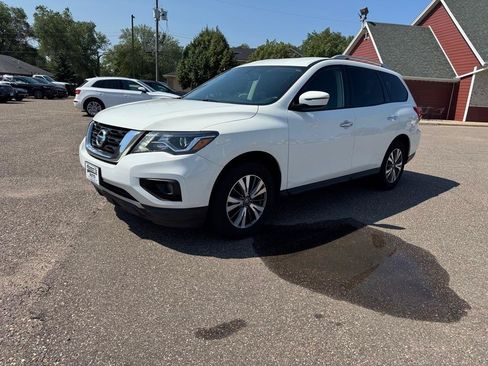 Used 2017 Nissan Pathfinder SV AWD/4WD image 10