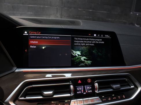 Used 2023 BMW X6 xDrive40i w/ M Sport Package image 57