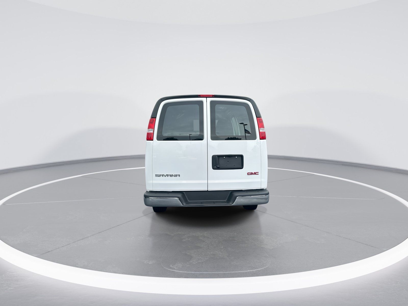 Used 2025 GMC Savana 2500 w/ Driver Convenience Package RWD image 8