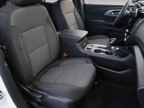 Certified 2023 Chevrolet Traverse LT FWD image 17