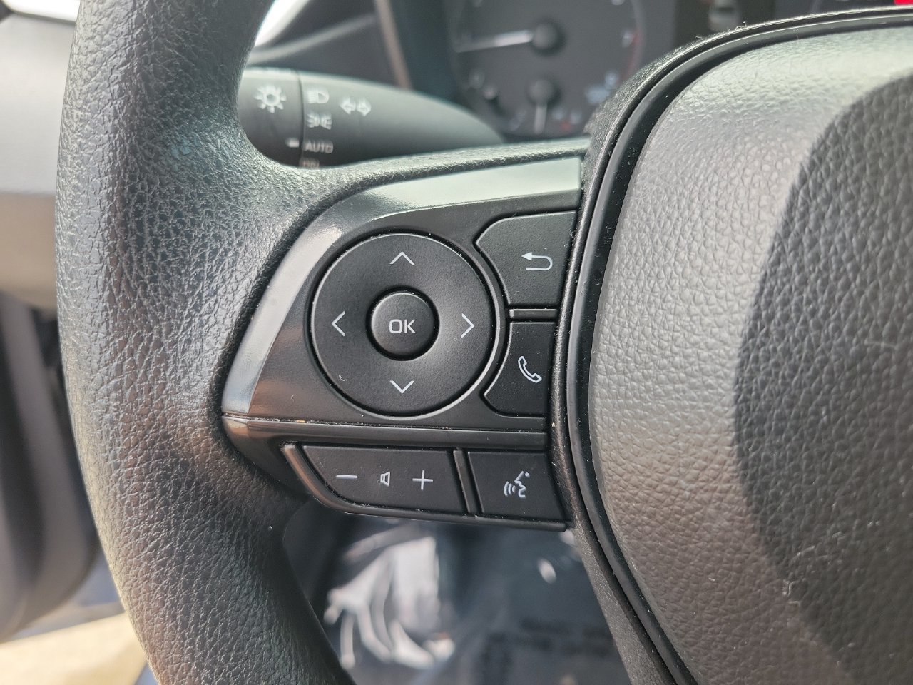 Used 2025 Toyota Corolla LE FWD image 19