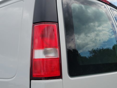 Used 2025 GMC Savana 2500 w/ Driver Convenience Package RWD image 11