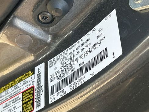 Used 2023 Toyota Tundra SR5 w/ SR5 Convenience Package AWD/4WD image 12