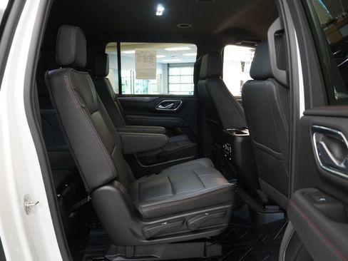 Used 2022 Chevrolet Suburban RST w/ Luxury Package AWD/4WD image 34