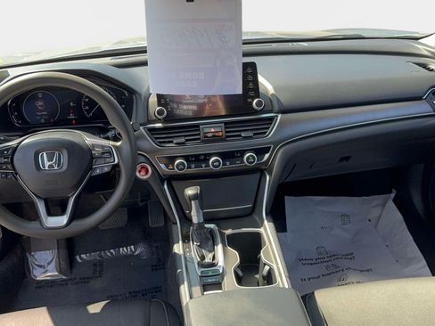 Used 2022 Honda Accord LX image 10