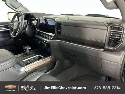 Used 2023 Chevrolet Silverado 1500 LT Trail Boss w/ LT Trail Boss Premium Package image 31