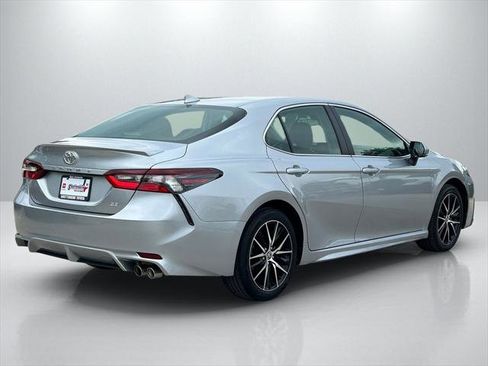 Certified 2024 Toyota Camry SE image 5