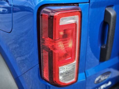 Certified 2024 Ford Bronco Black Diamond image 10