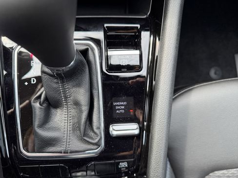 New 2026 Jeep Compass Latitude AWD/4WD image 19