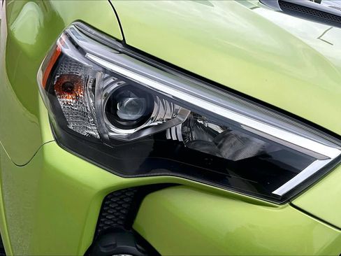 Used 2022 Toyota 4Runner TRD Pro AWD/4WD image 28
