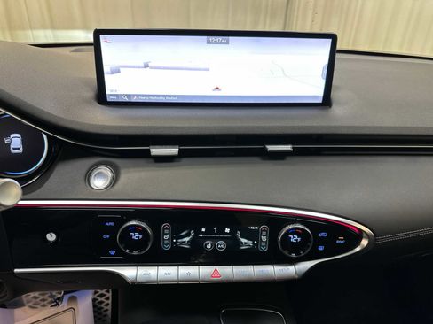 New 2025 Genesis GV70 3.5T Sport image 15