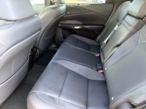 Used 2025 Lexus RX 350 w/ Convenience Package AWD/4WD image 12