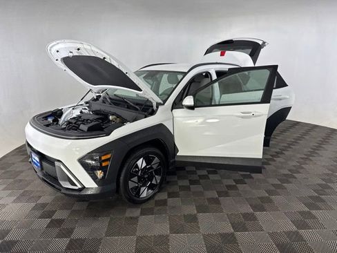 Used 2025 Hyundai Kona SEL FWD image 12