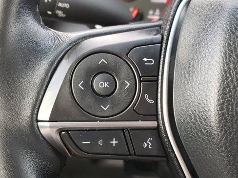 Certified 2018 Toyota Camry XSE FWD image 31