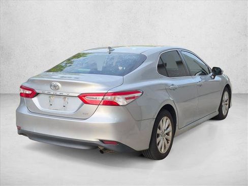 Certified 2020 Toyota Camry LE FWD image 5