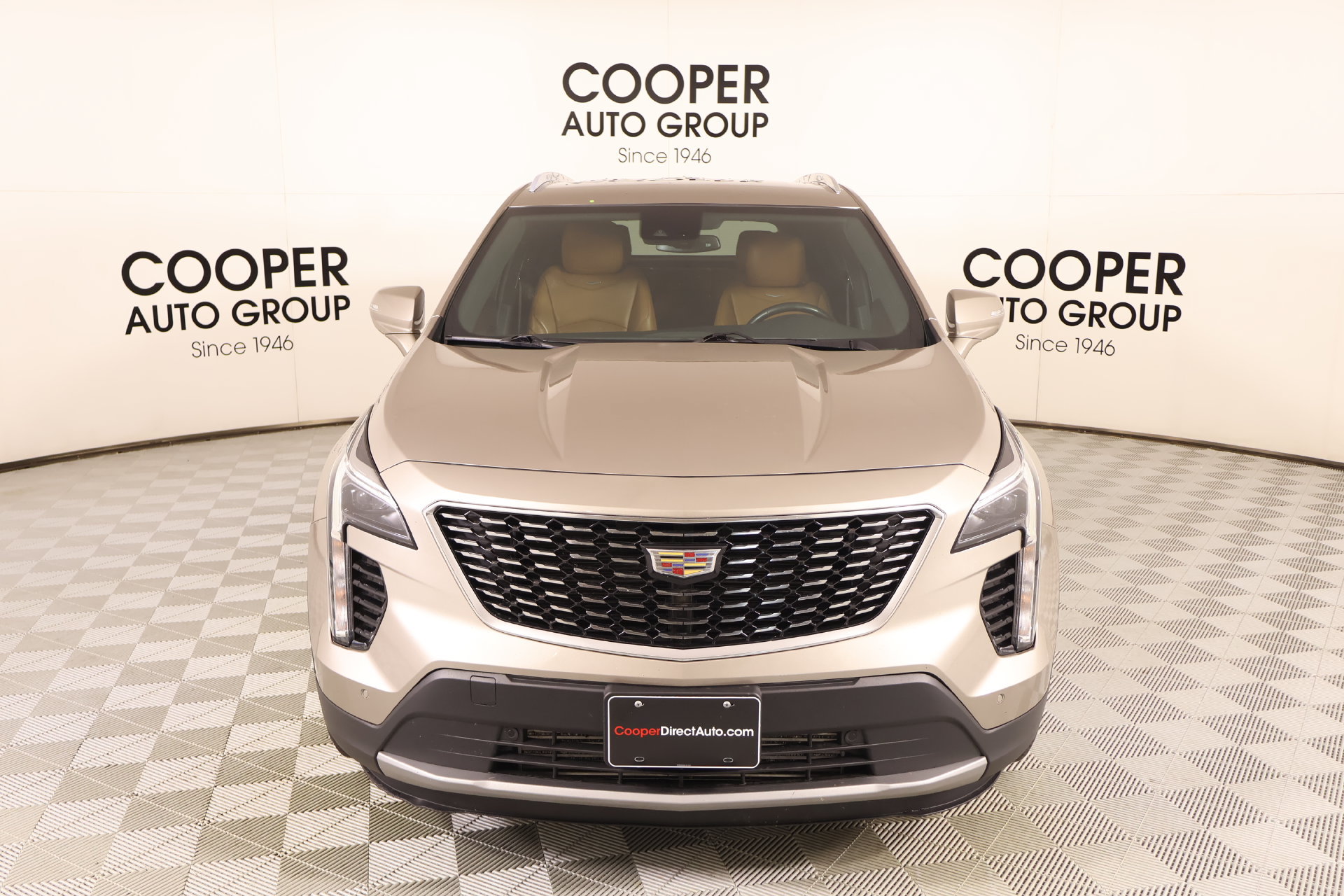 Used 2023 Cadillac XT4 Premium Luxury w/ Driver Assist Package FWD image 9