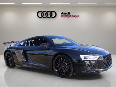 Used 2018 Audi R8 V10 image 7