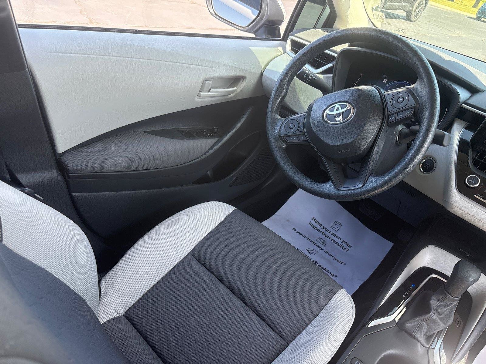 Used 2026 Toyota Corolla LE w/ LE Premium Package FWD image 16