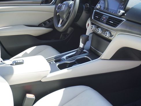 Used 2020 Honda Accord LX image 13