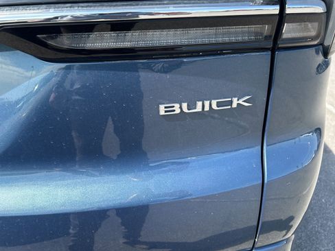 Used 2025 Buick Enclave Avenir w/ Trailering Package, 5000 lbs. image 11