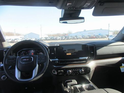 New 2026 GMC Sierra 1500 Elevation image 15