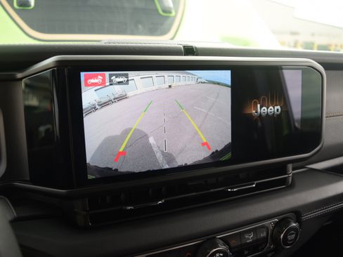 Used 2025 Jeep Wrangler Unlimited Rubicon 392 image 10