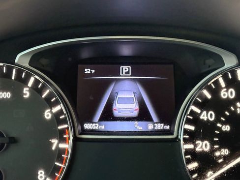 Used 2017 Nissan Altima 2.5 SV w/ Convenience Package image 16