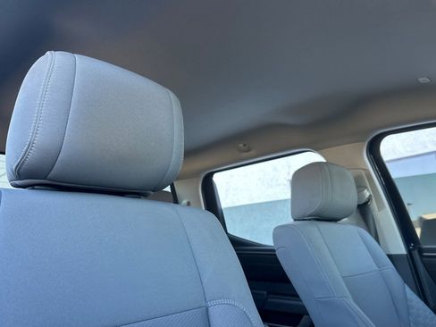 Used 2022 Toyota Tundra SR5 w/ Convenience Package image 18