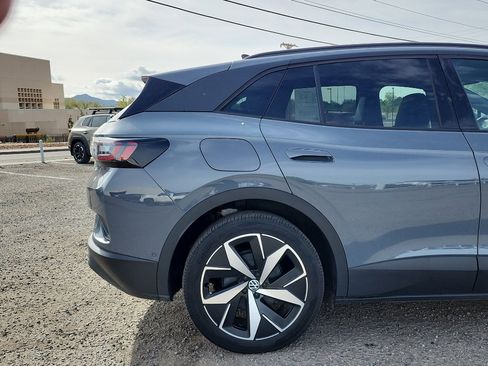 Used 2023 Volkswagen ID.4 Pro S image 5