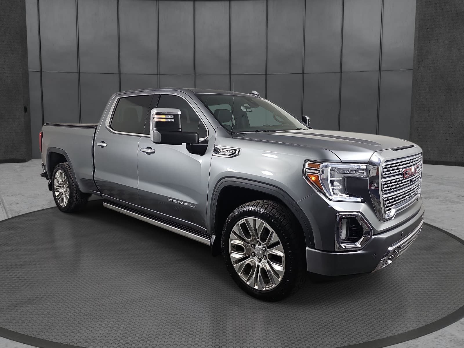 Used 2020 GMC Sierra 1500 Denali w/ Denali Ultimate Package AWD/4WD image 3